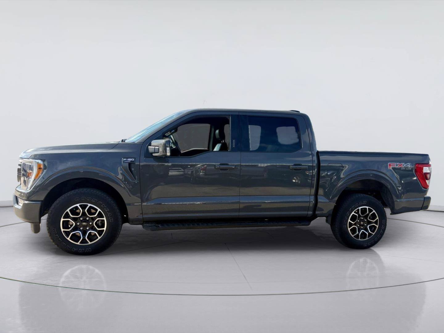 Used 2021 Ford F150 Lariat AWD/4WD image 6