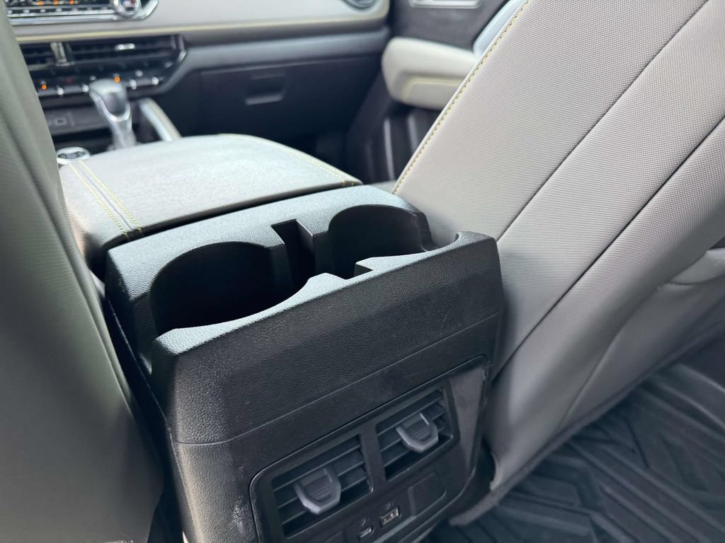 Used 2024 Chevrolet Colorado ZR2 AWD/4WD image 15