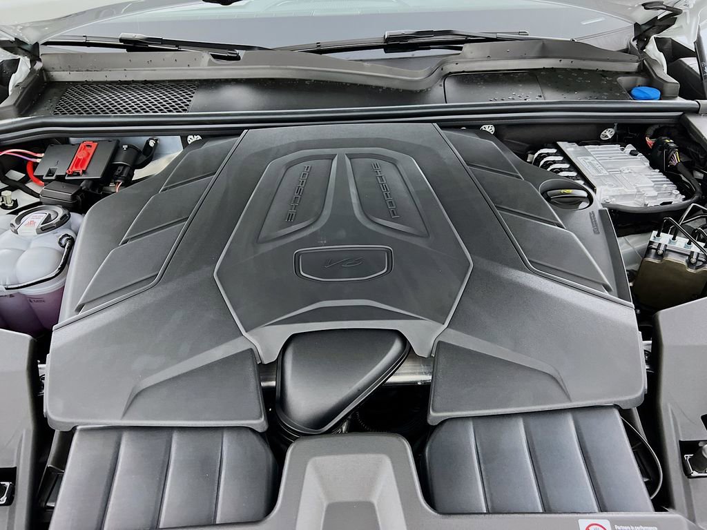 New 2026 Porsche Cayenne image 32