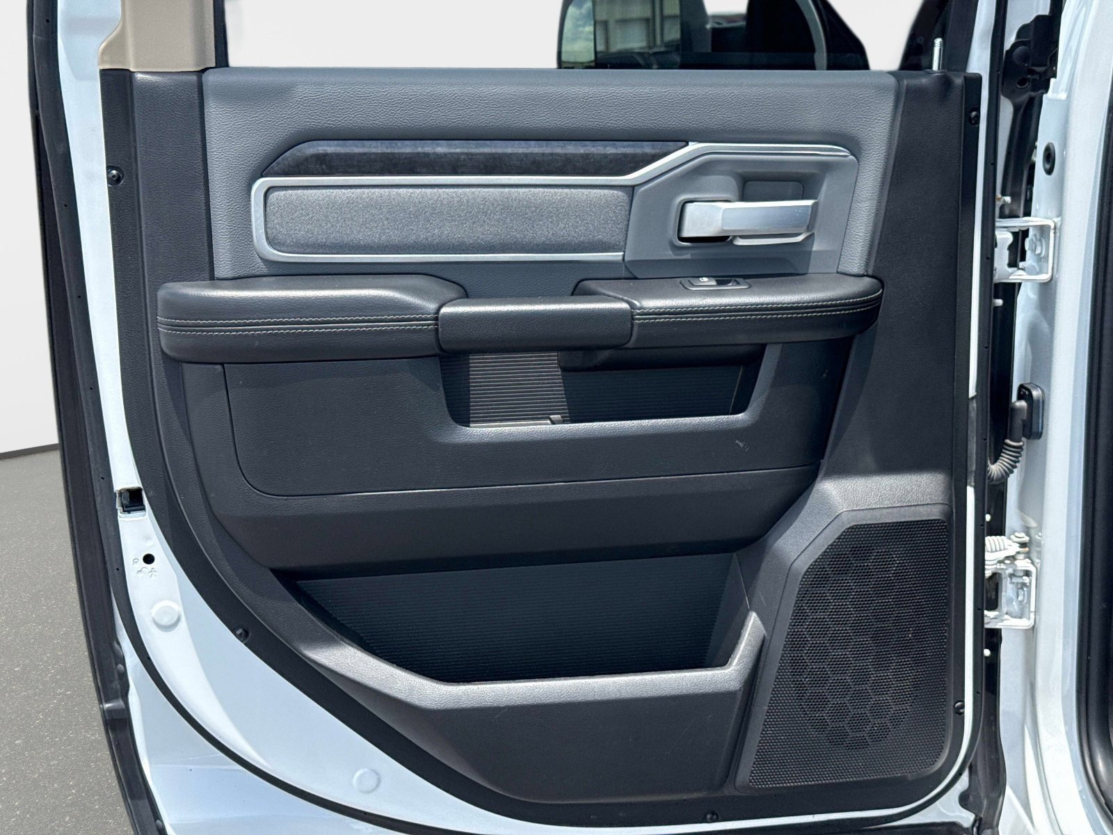 Used 2019 RAM 3500 Big Horn AWD/4WD image 14