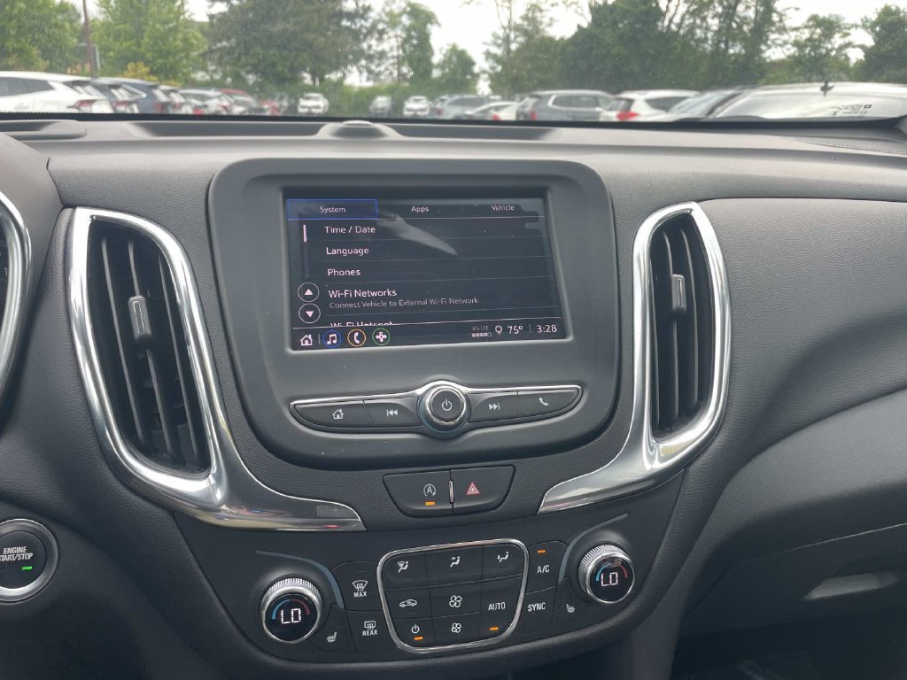 Used 2024 Chevrolet Equinox LT AWD/4WD image 22
