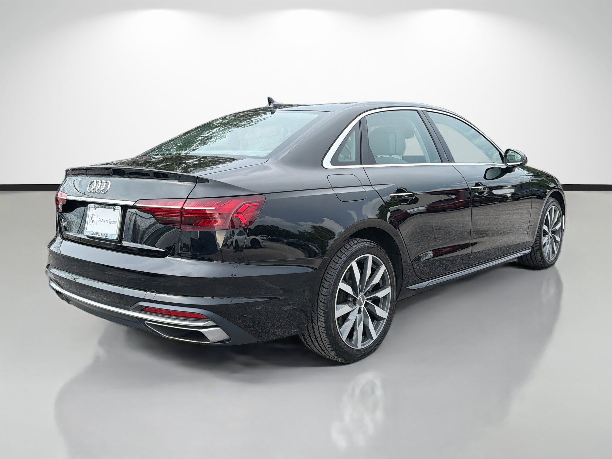 Used 2020 Audi A4 2.0T Premium w/ Convenience Package FWD image 3
