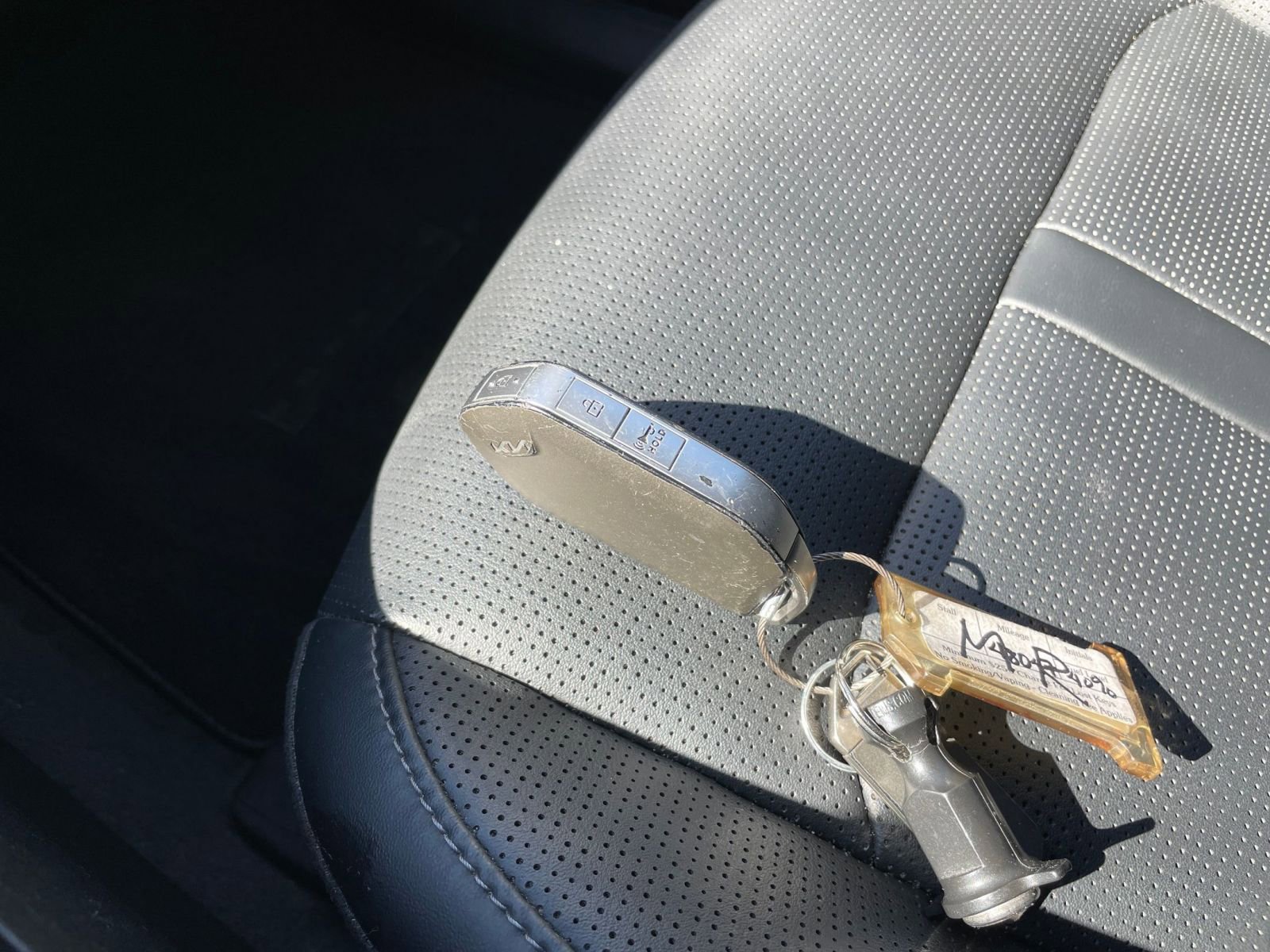 Used 2024 Kia Sorento S image 21