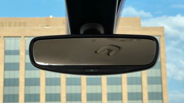 Used 2020 Chrysler Voyager Lxi image 99