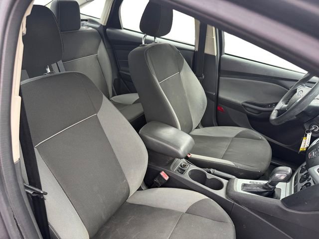 Used 2012 Ford Focus SE FWD image 15