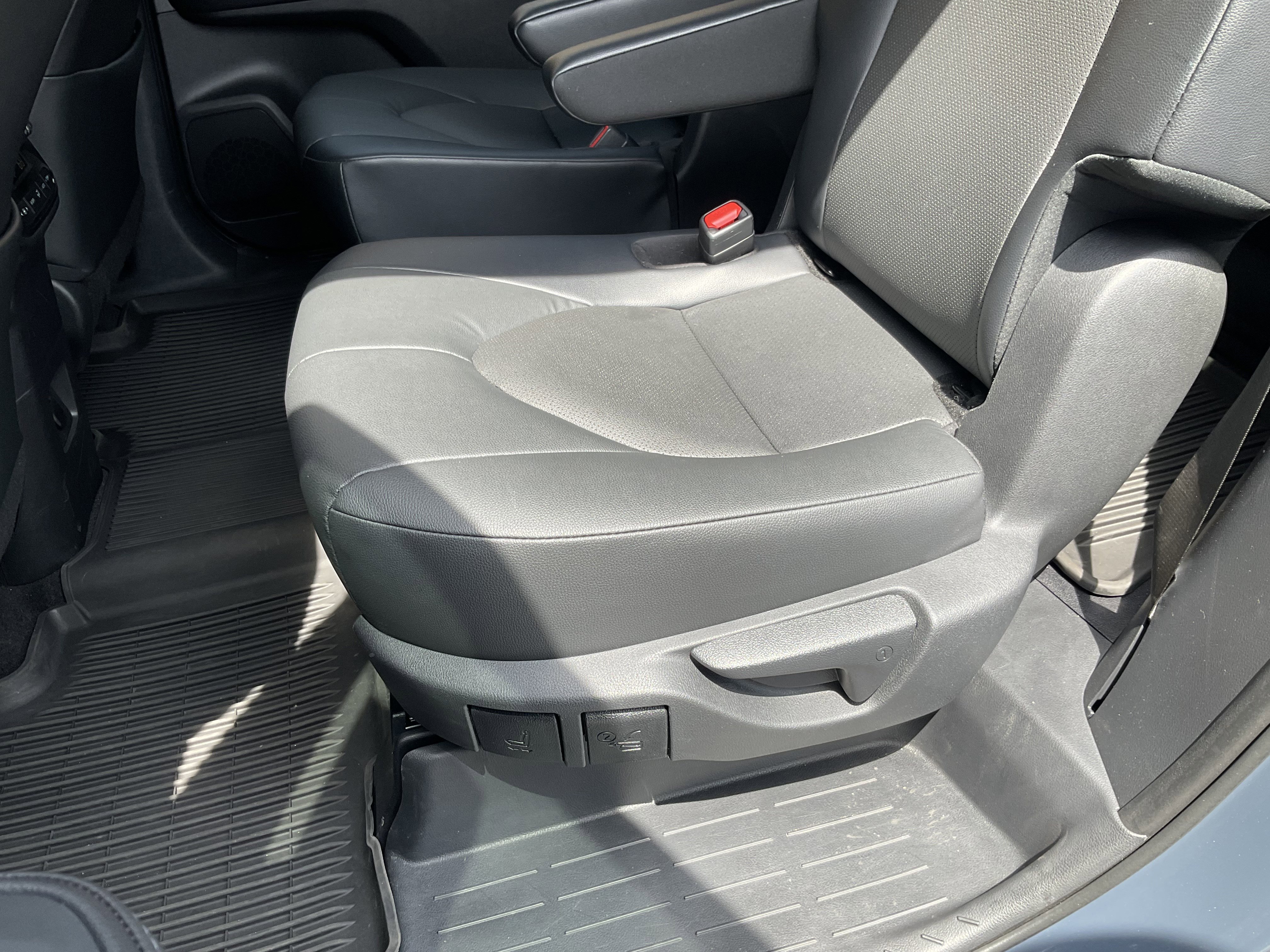 Used 2024 Toyota Grand Highlander XLE image 35