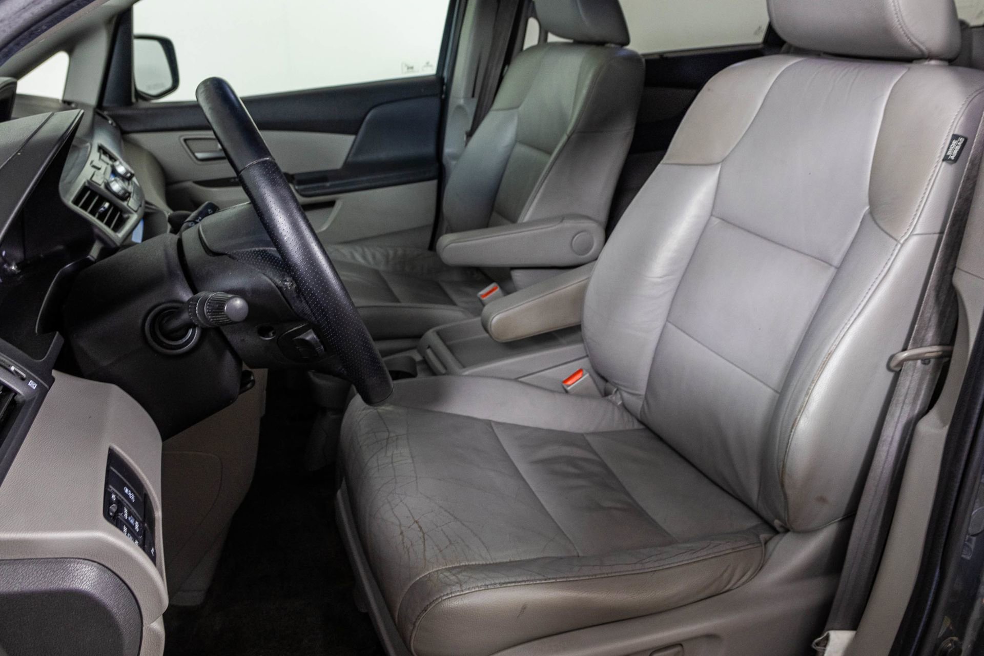 Used 2012 Honda Odyssey Touring image 25