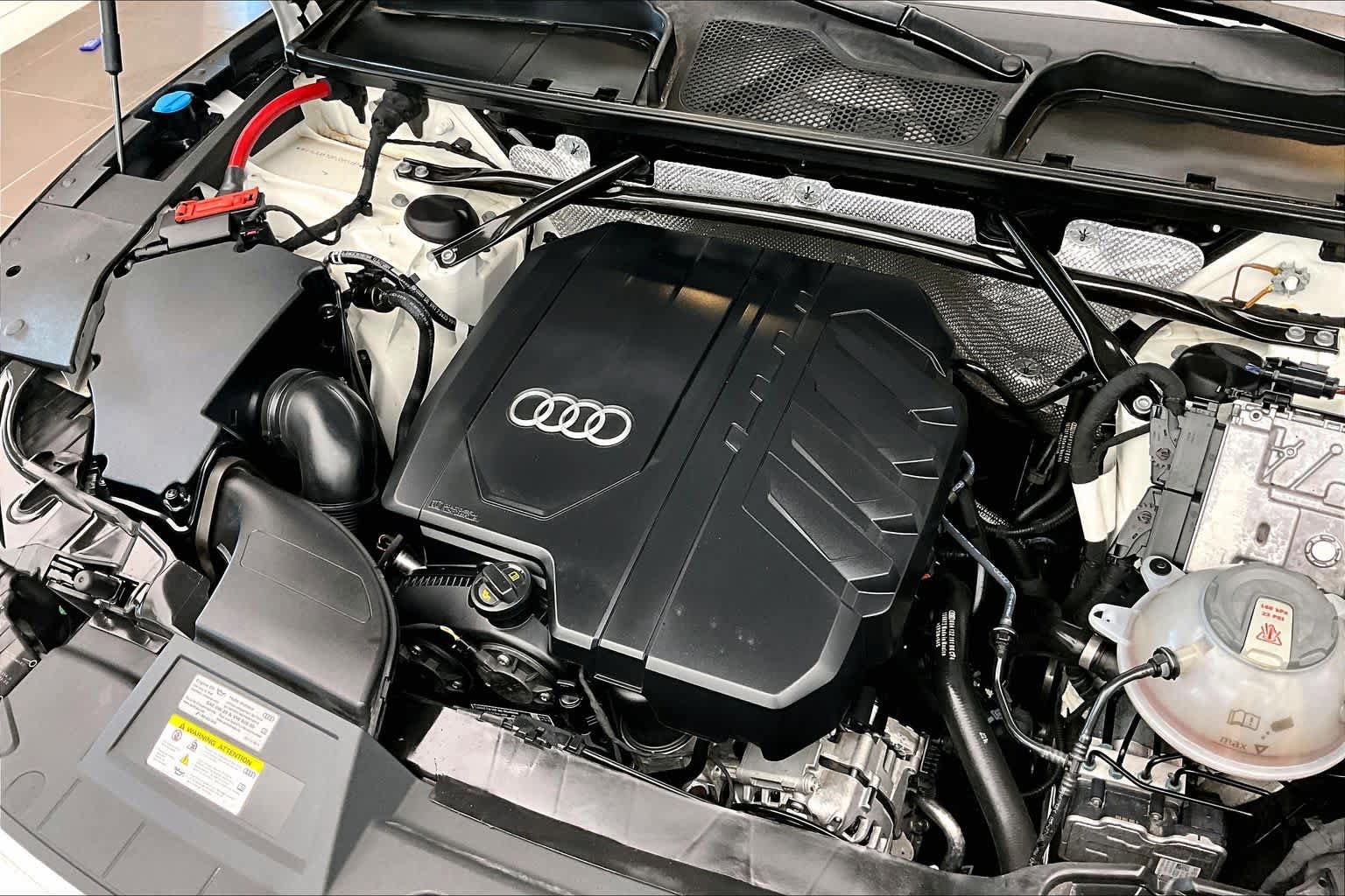 Used 2023 Audi Q5 2.0T Premium w/ Convenience Package AWD/4WD image 32