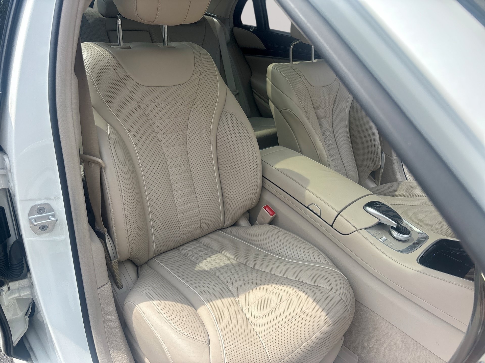 Used 2016 Mercedes-Benz S 550 4MATIC Sedan image 28