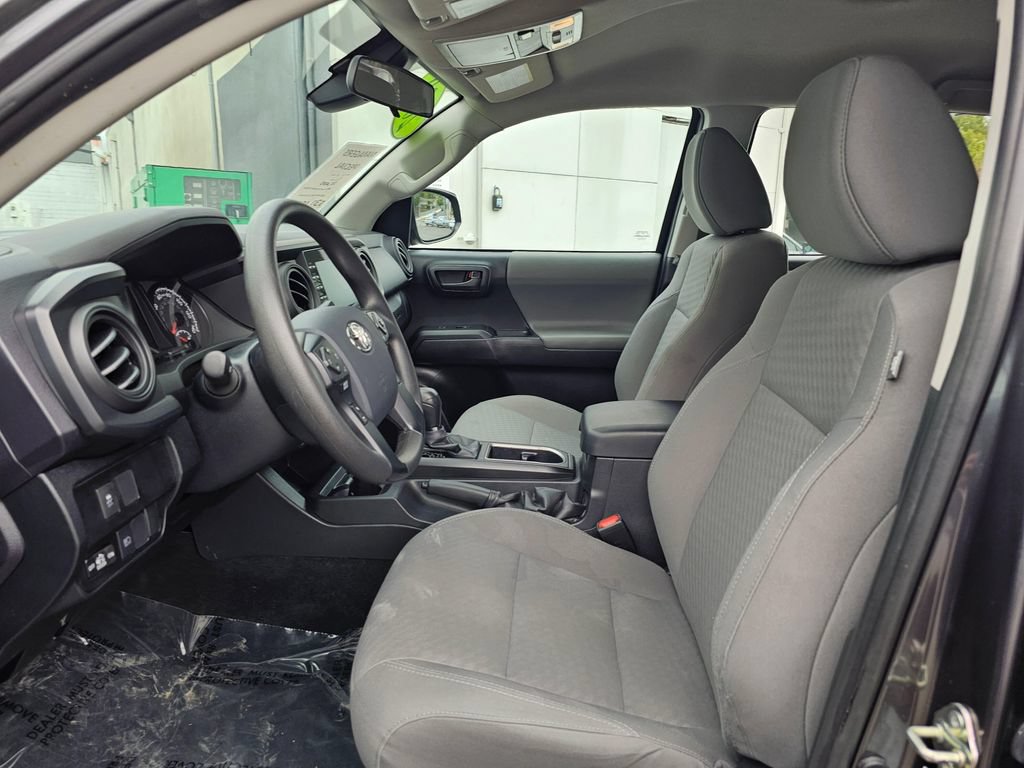 Used 2020 Toyota Tacoma SR AWD/4WD image 19