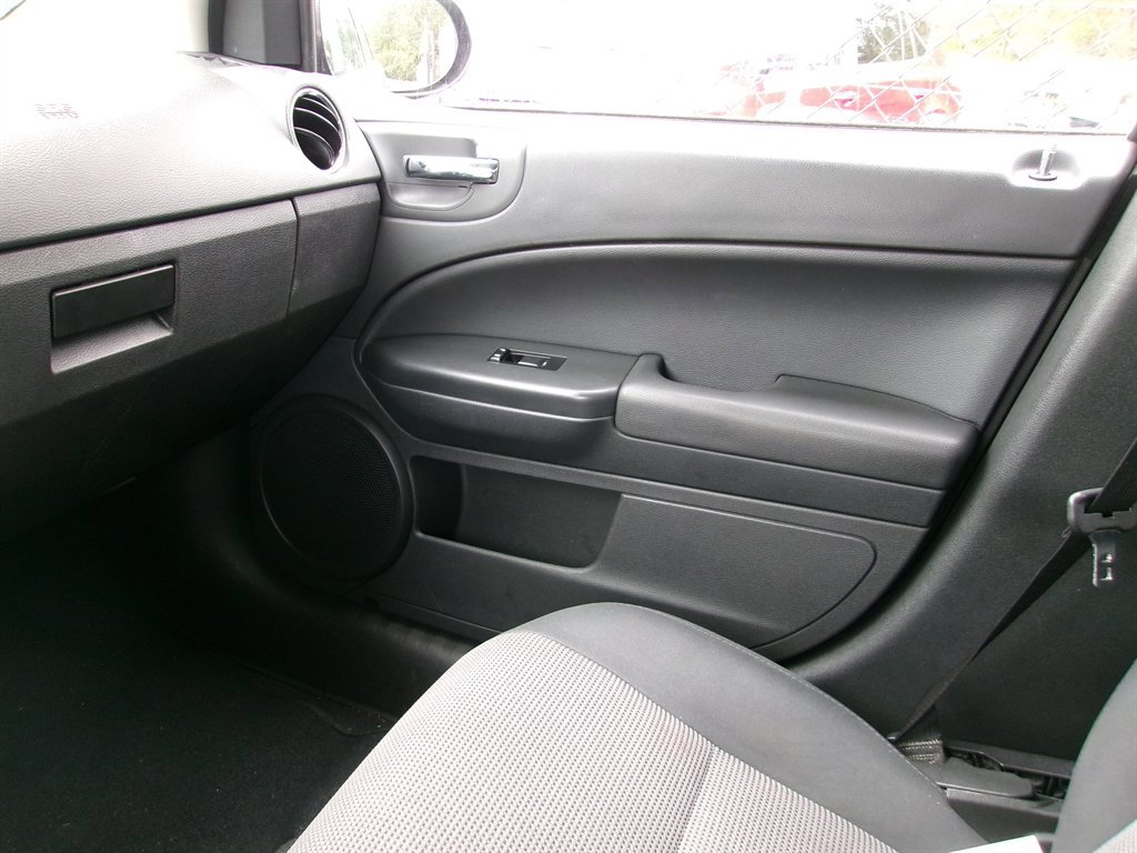 Used 2011 Dodge Caliber Mainstreet image 16