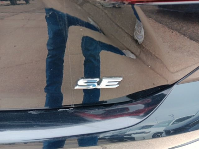 Used 2025 Toyota Camry SE image 30