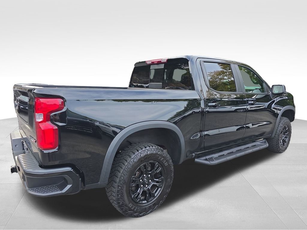 Used 2022 Chevrolet Silverado 1500 ZR2 w/ Technology Package image 15