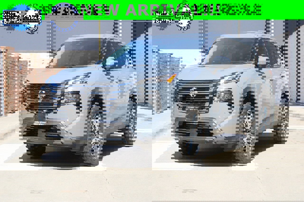 Used 2024 Nissan Rogue SL