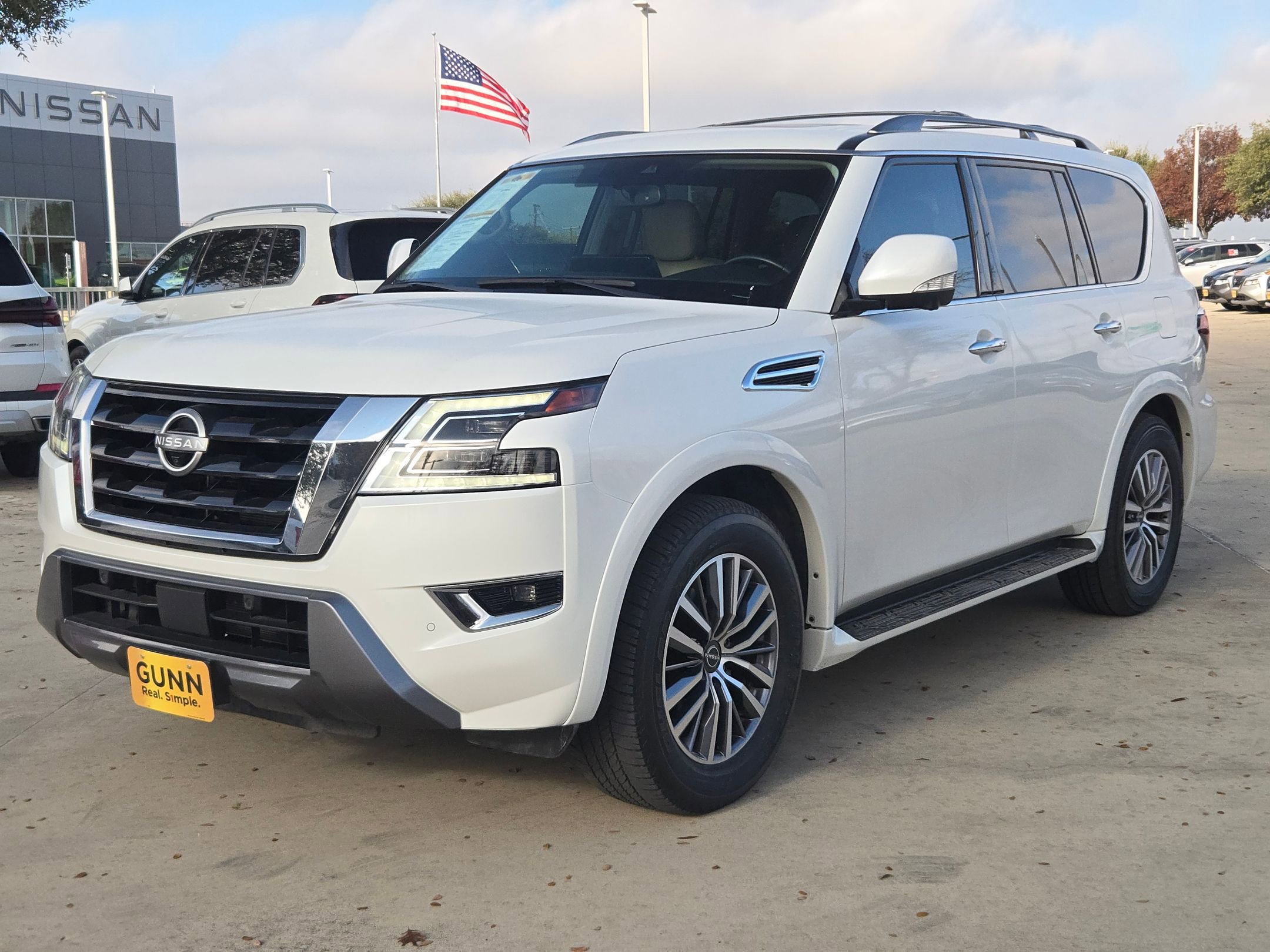 Used 2023 Nissan Armada SL w/ Cargo Package image 3