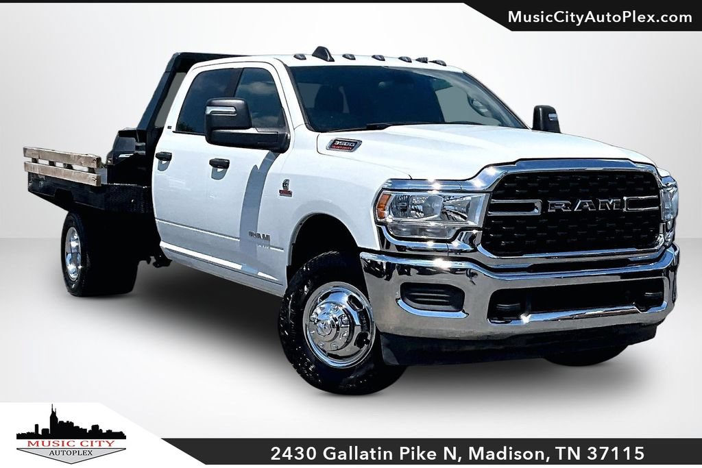 Used 2024 RAM 3500 SLT w/ Quick Order Package 2YG SLT AWD/4WD image 1