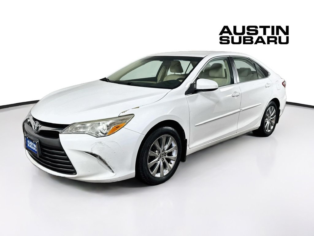 Used 2015 Toyota Camry XLE FWD image 3