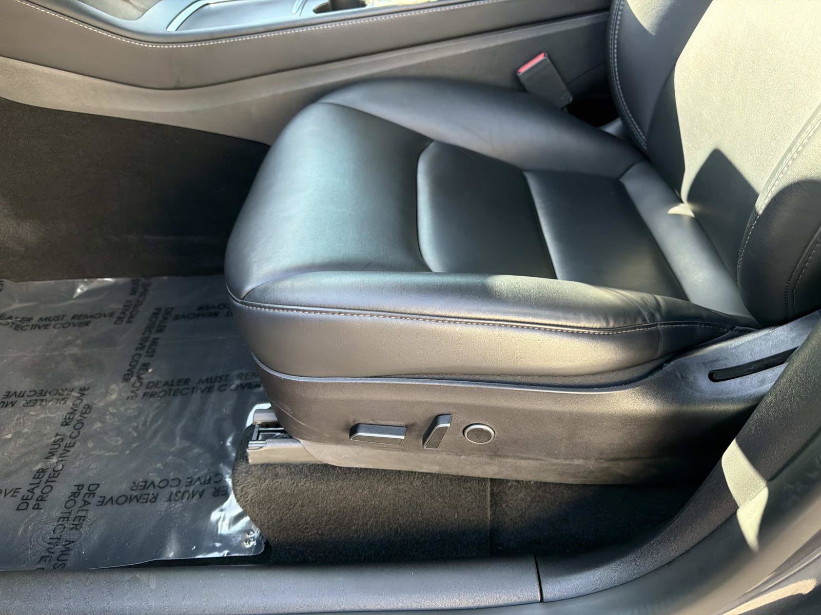 Used 2022 Tesla Model Y Long Range AWD/4WD image 14
