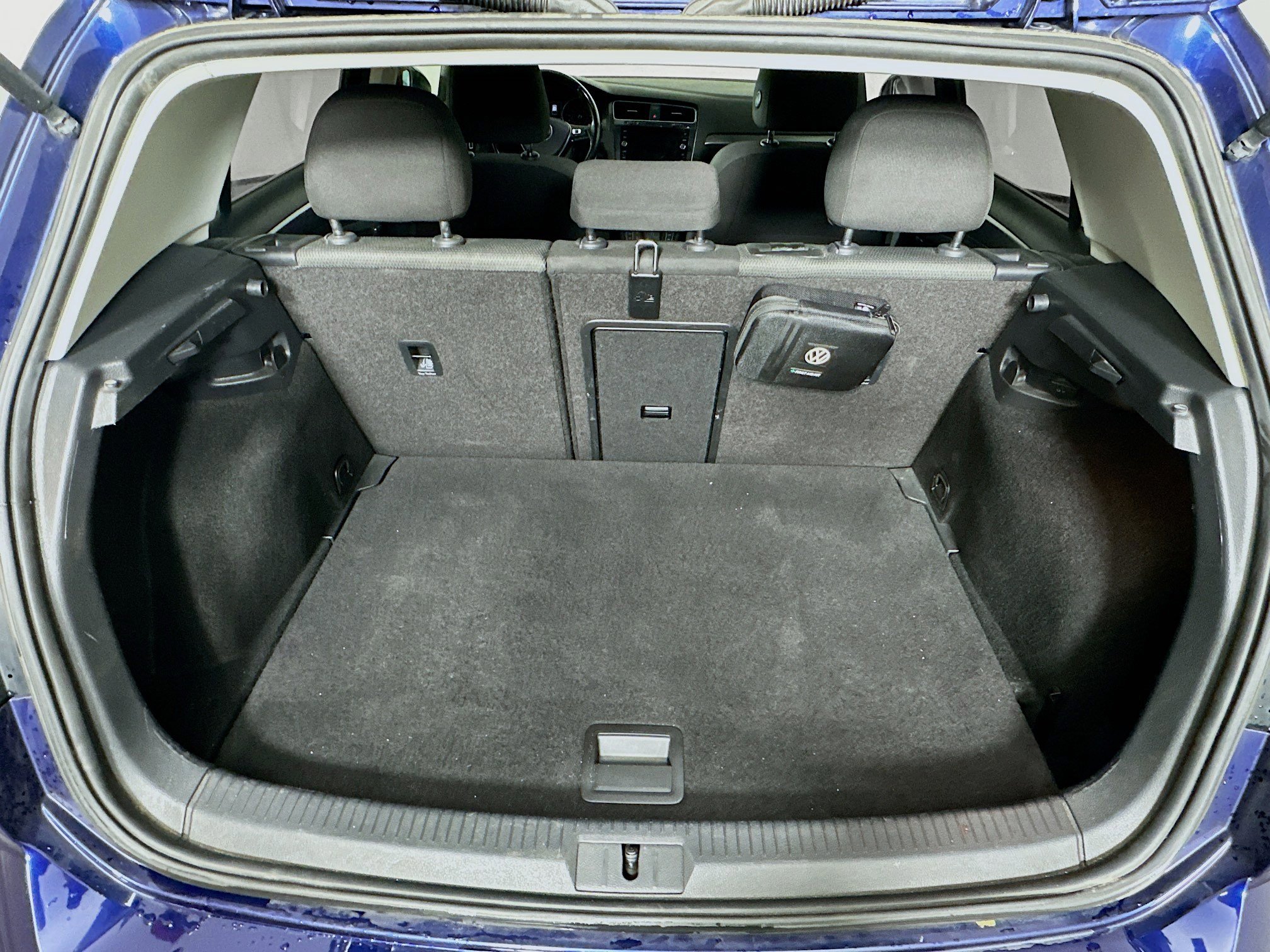 Used 2019 Volkswagen e-Golf SE w/ Driver Assistance Package FWD image 27