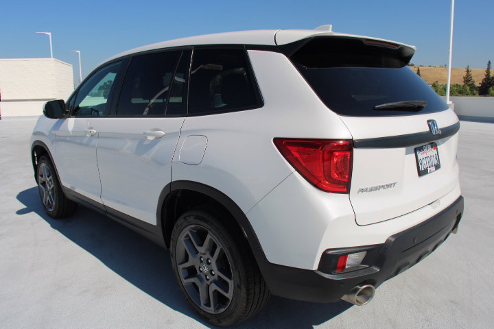 Used 2023 Honda Passport EX-L image 5