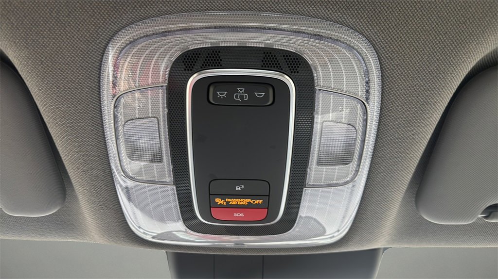 Certified 2024 Hyundai Elantra SEL image 28