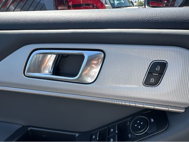 New 2026 Ford Explorer Active w/ Active Comfort Package RWD image 39