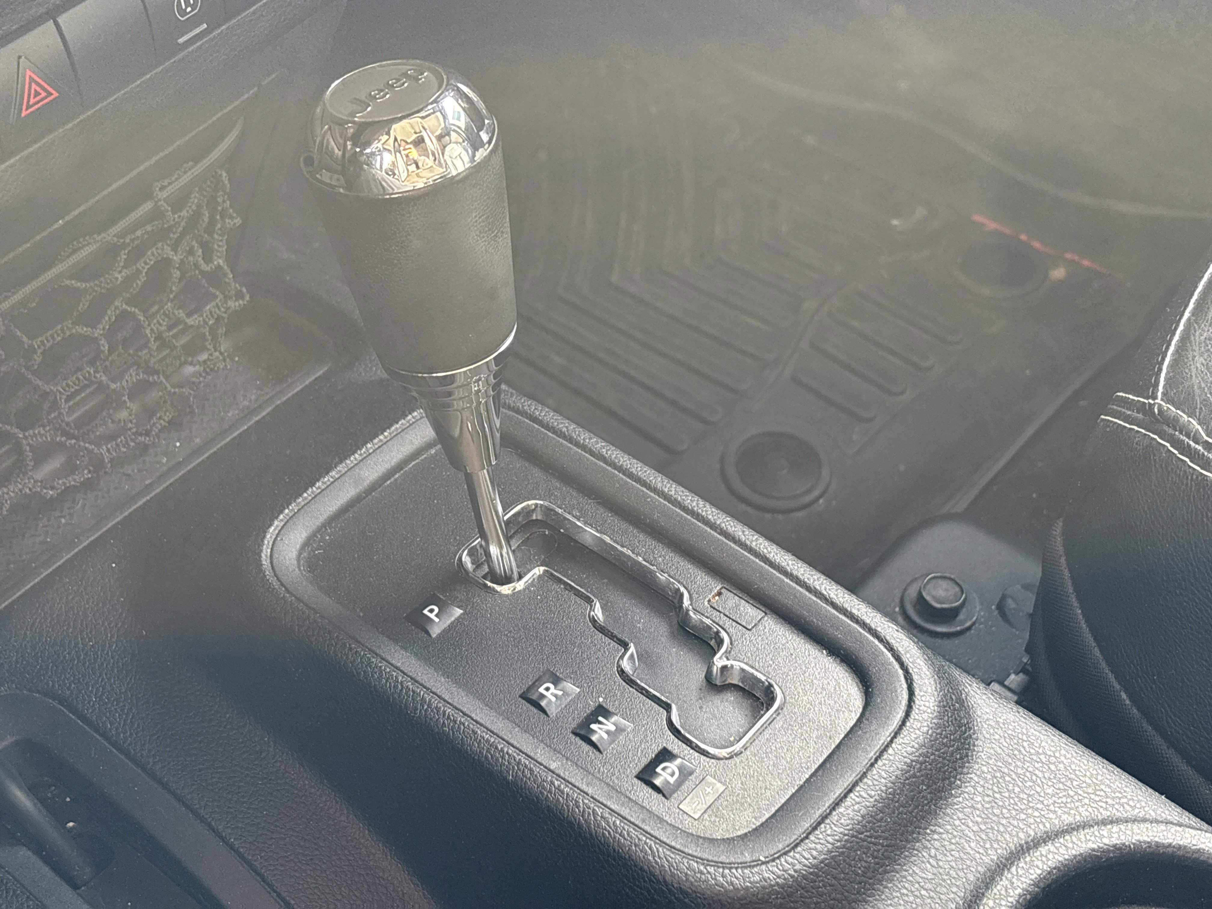 Used 2018 Jeep Wrangler Unlimited Rubicon w/ Cold Weather Group image 24