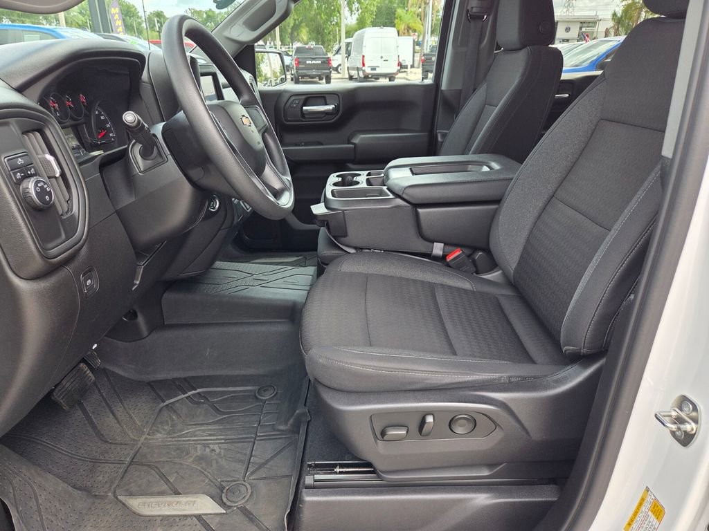 Used 2024 Chevrolet Silverado 1500 Custom RWD image 5