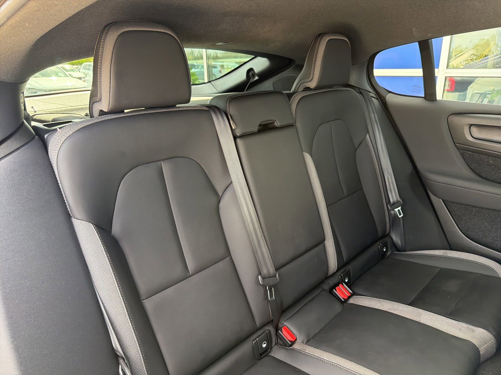 Used 2023 Volvo C40 Recharge Core w/ Climate Package AWD/4WD image 24