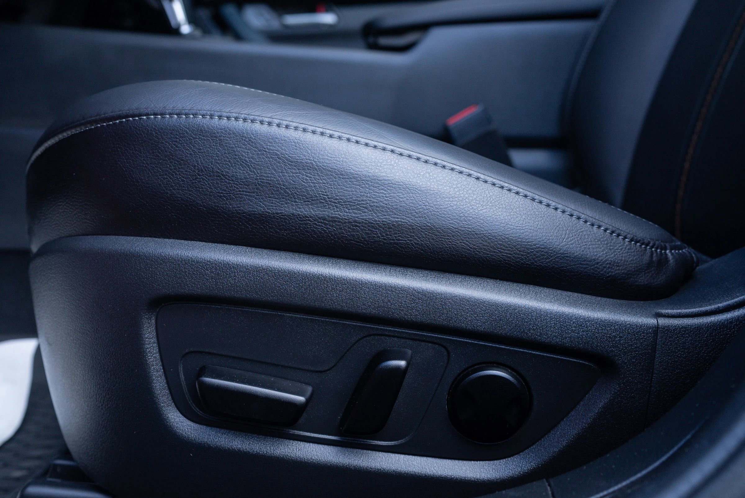 Used 2025 MAZDA CX-50 AWD 2.5 Turbo w/ Weather Package image 30