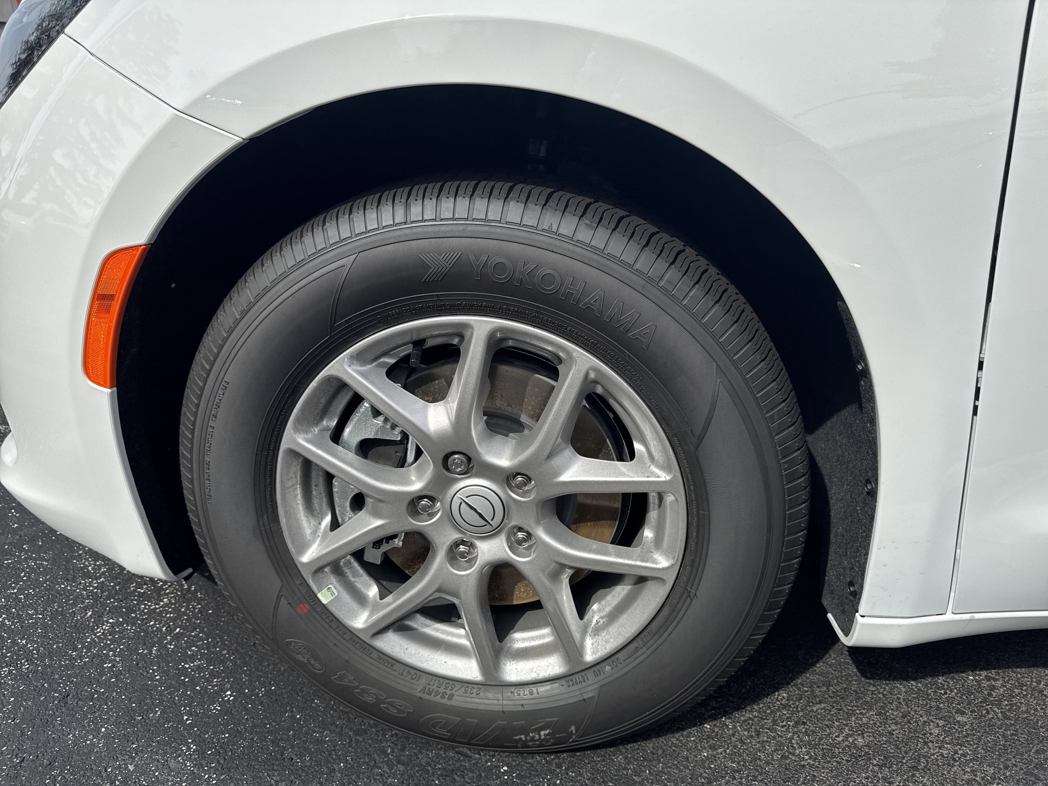 New 2026 Chrysler Voyager LX image 33