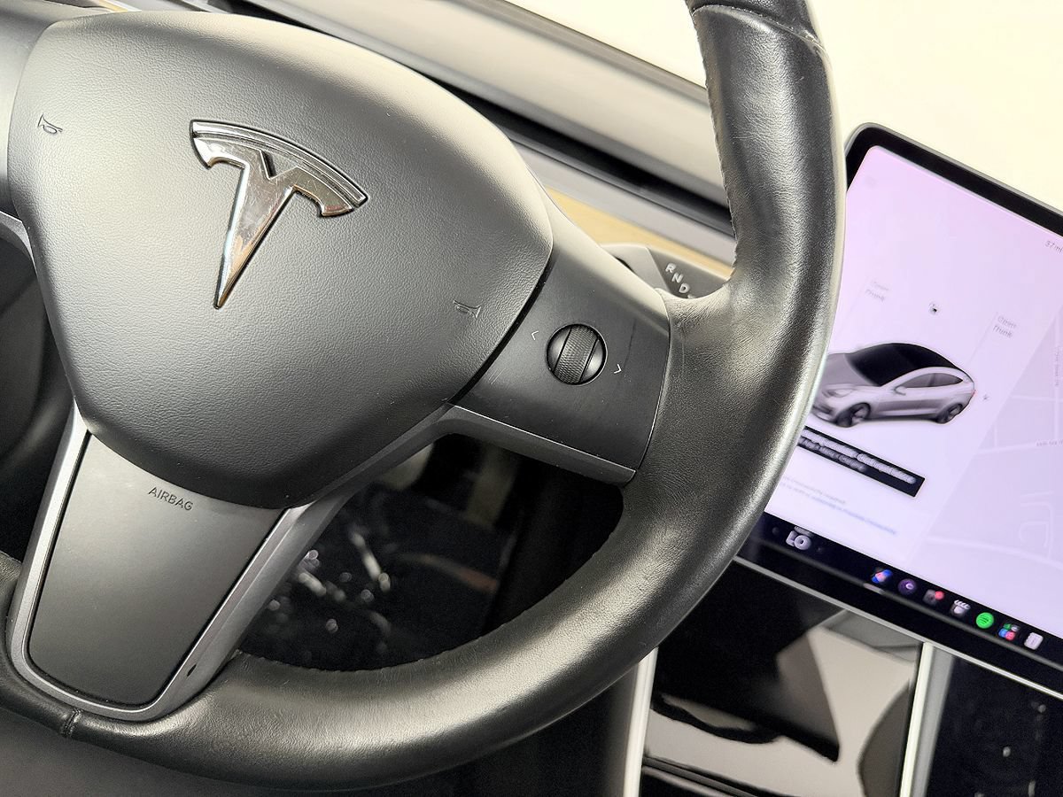 Used 2018 Tesla Model 3 Long Range RWD image 53