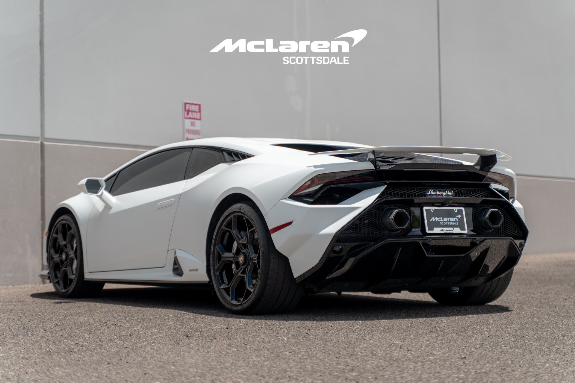 Used 2024 Lamborghini Huracan Tecnica RWD image 5
