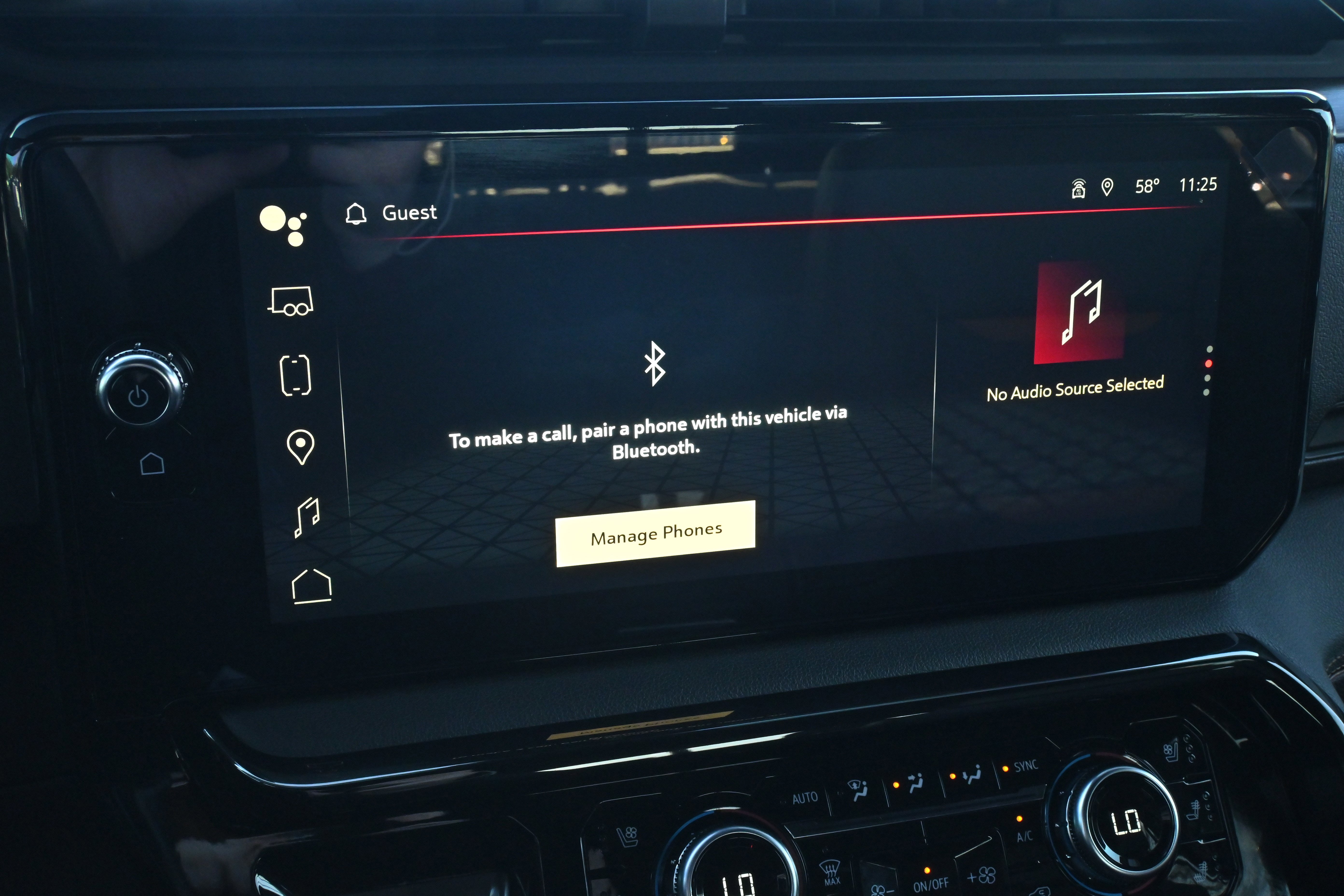 Used 2024 GMC Sierra 1500 AT4 w/ Technology Package image 25