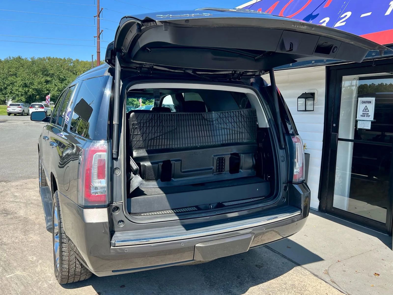 Used 2019 GMC Yukon Denali w/ Denali Ultimate Package image 23