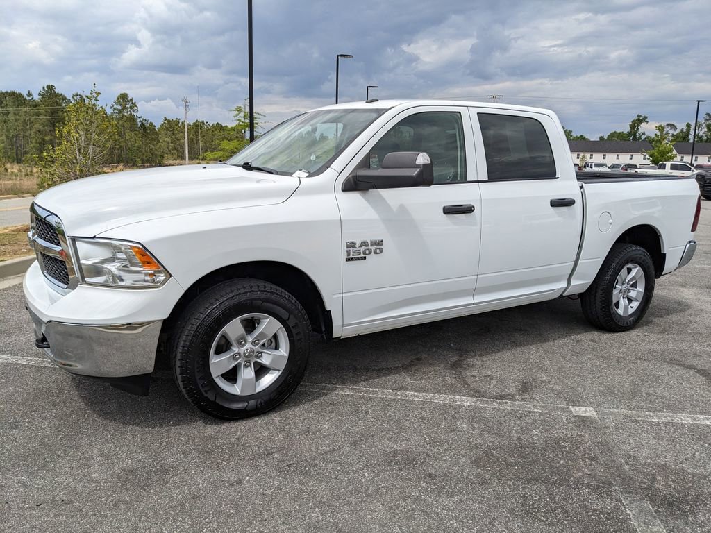Used 2022 RAM 1500 Tradesman w/ Chrome Appearance Group AWD/4WD image 4