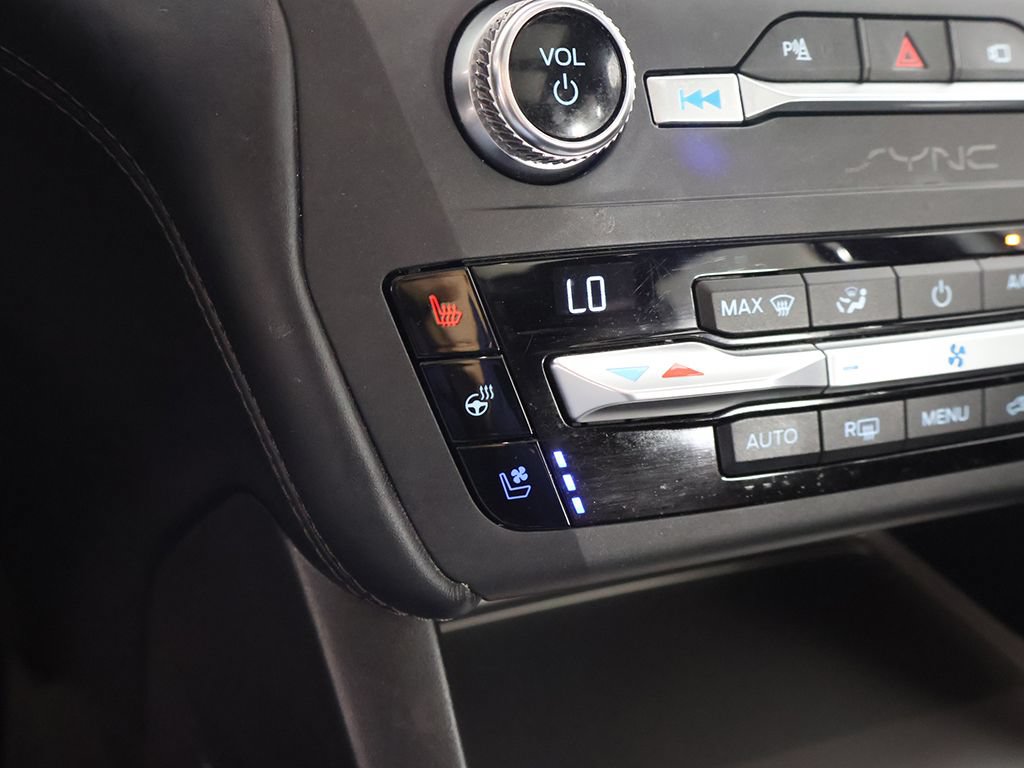 Used 2020 Ford Explorer Platinum w/ Premium Technology Package AWD/4WD image 51