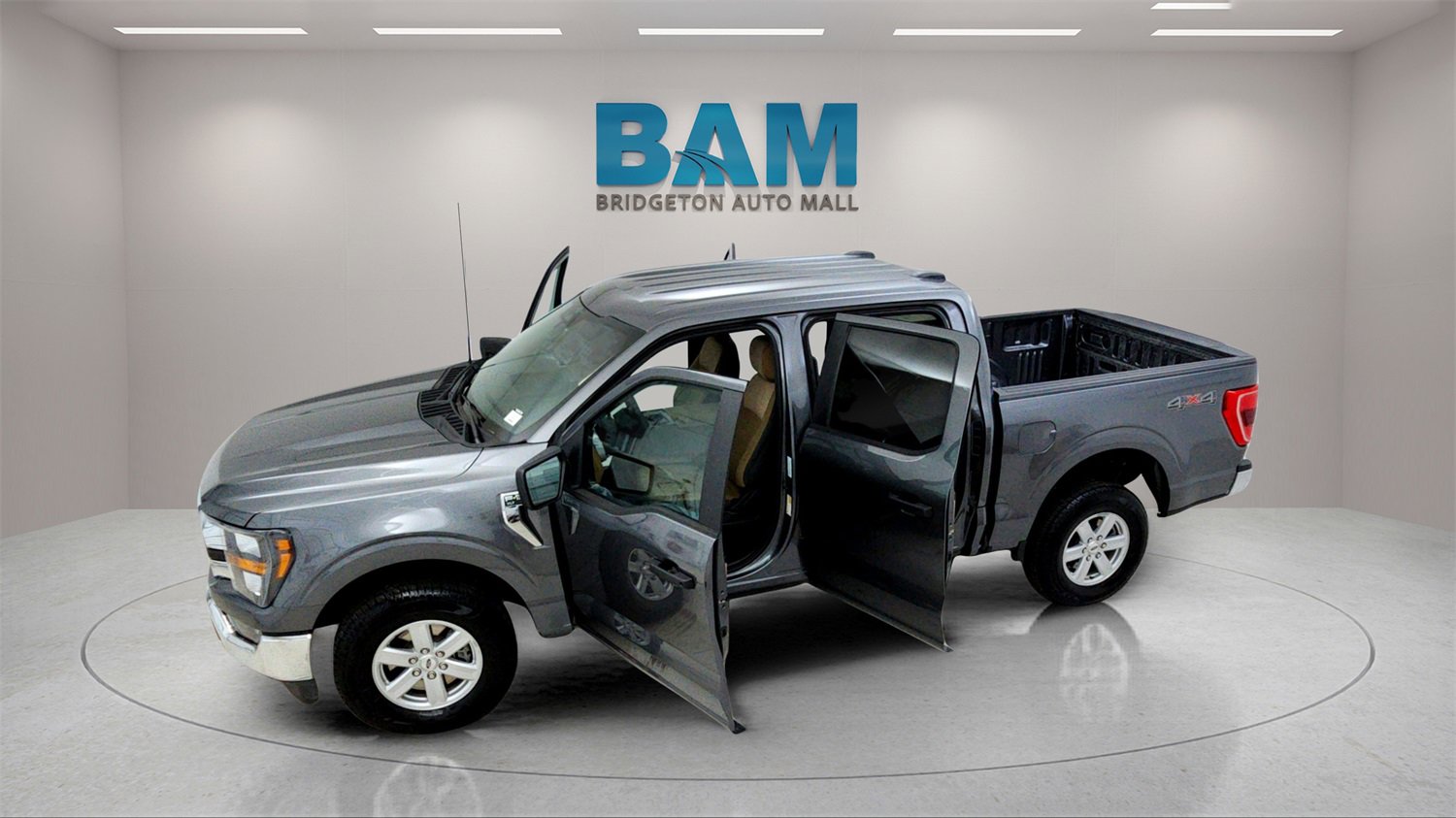 Used 2023 Ford F150 XLT image 32