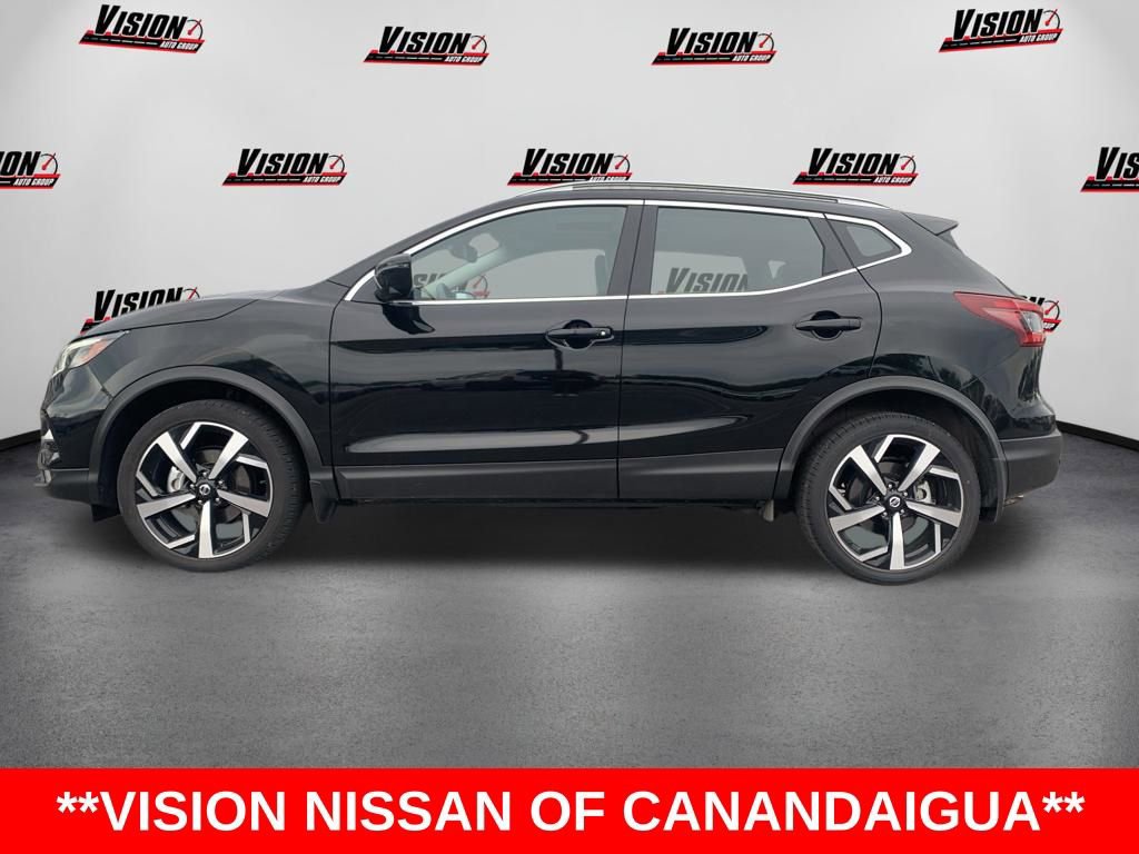 Used 2022 Nissan Rogue Sport SL w/ Premium Package AWD/4WD image 2