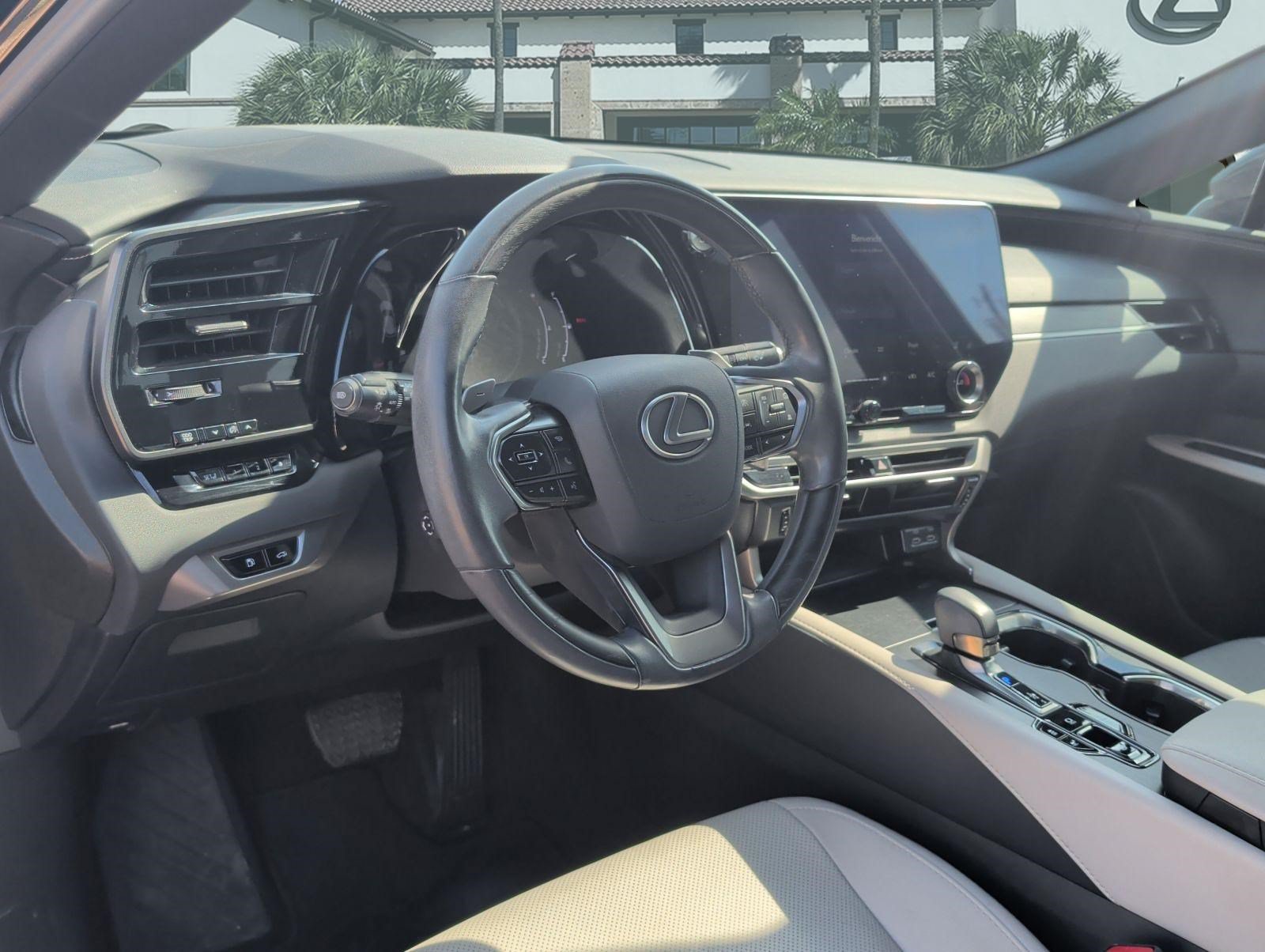 Used 2024 Lexus RX 350h w/ Accessory Package (Z1) AWD/4WD image 12