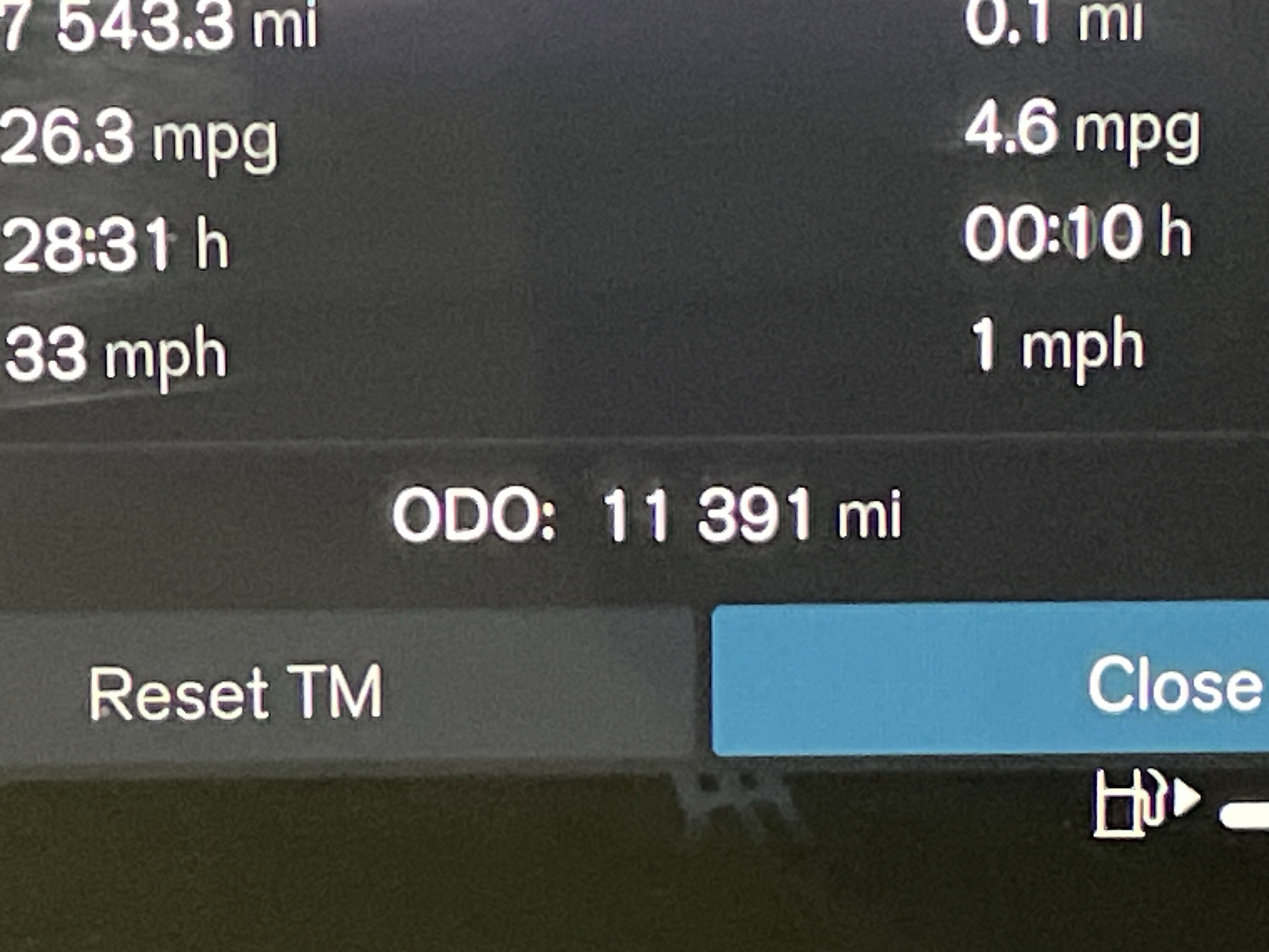 Used 2025 Volvo XC60 B5 Plus image 23