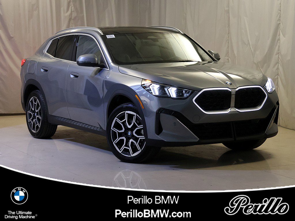 Certified 2025 BMW X2 xDrive28i AWD/4WD image 1