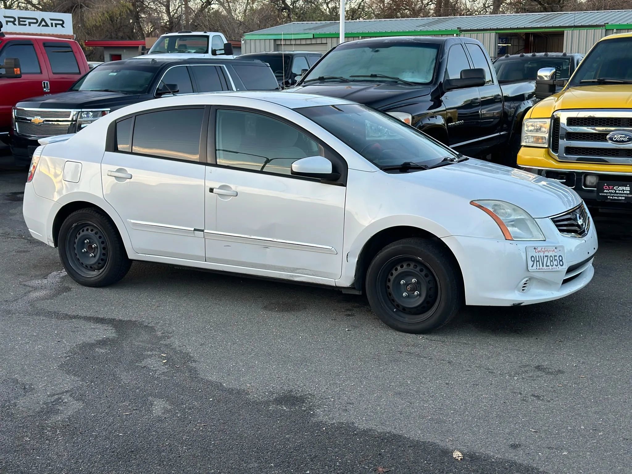Used 2011 Nissan Sentra 2.0 S image 2
