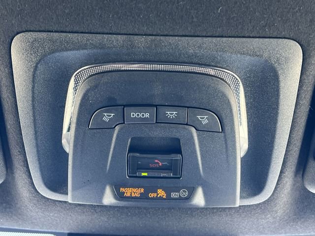 Used 2025 Toyota Corolla XSE image 24