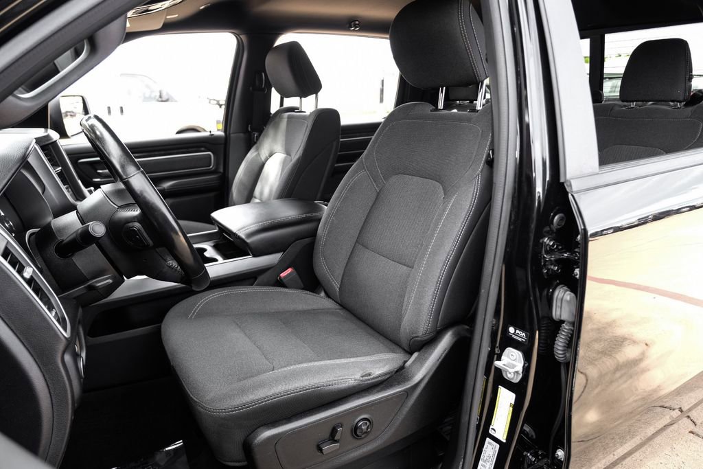 Used 2021 RAM 1500 Big Horn image 32