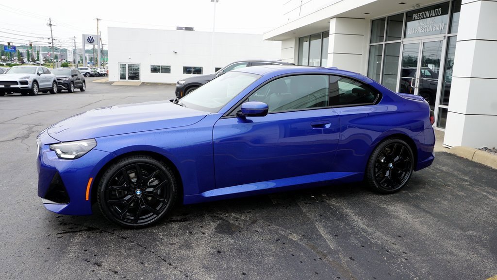 Used 2025 BMW 230i xDrive Coupe w/ M Sport Package image 2