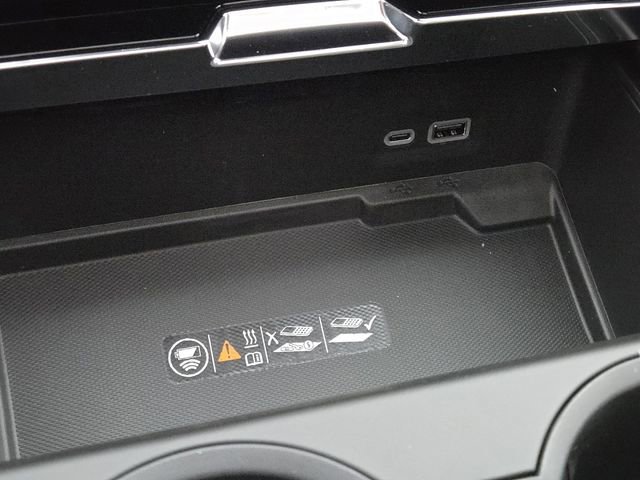 New 2026 GMC Yukon XL Denali w/ Sun & Power Step Package image 9