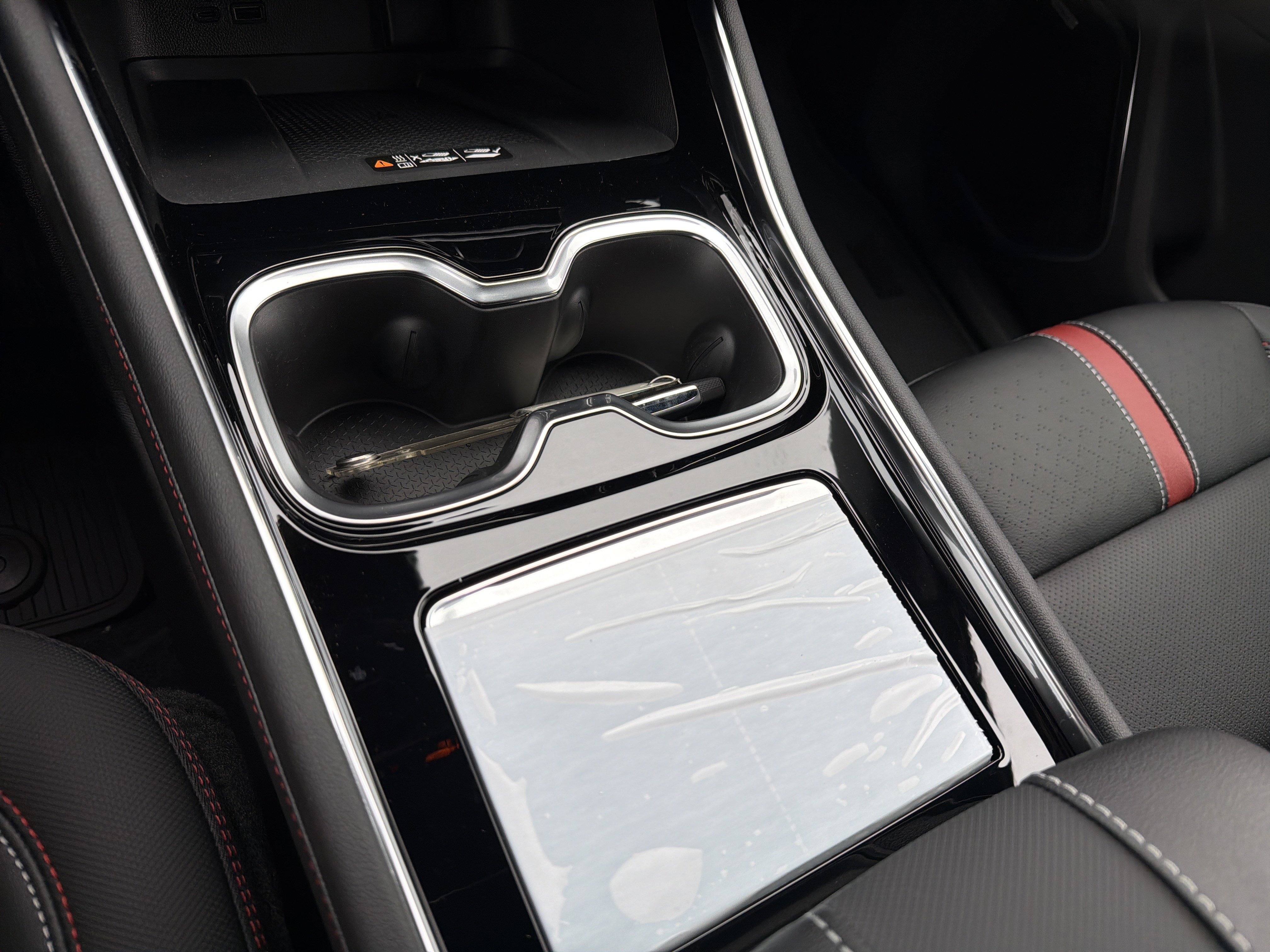 New 2026 Chevrolet Traverse RS image 23