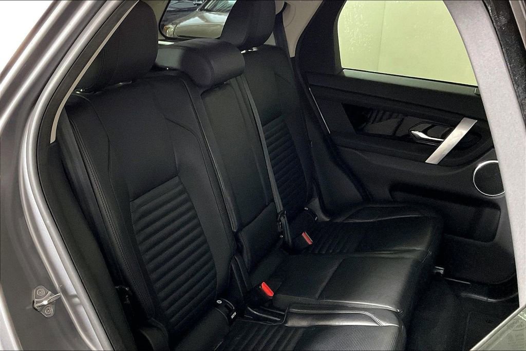 Used 2020 Land Rover Discovery Sport SE AWD/4WD image 26