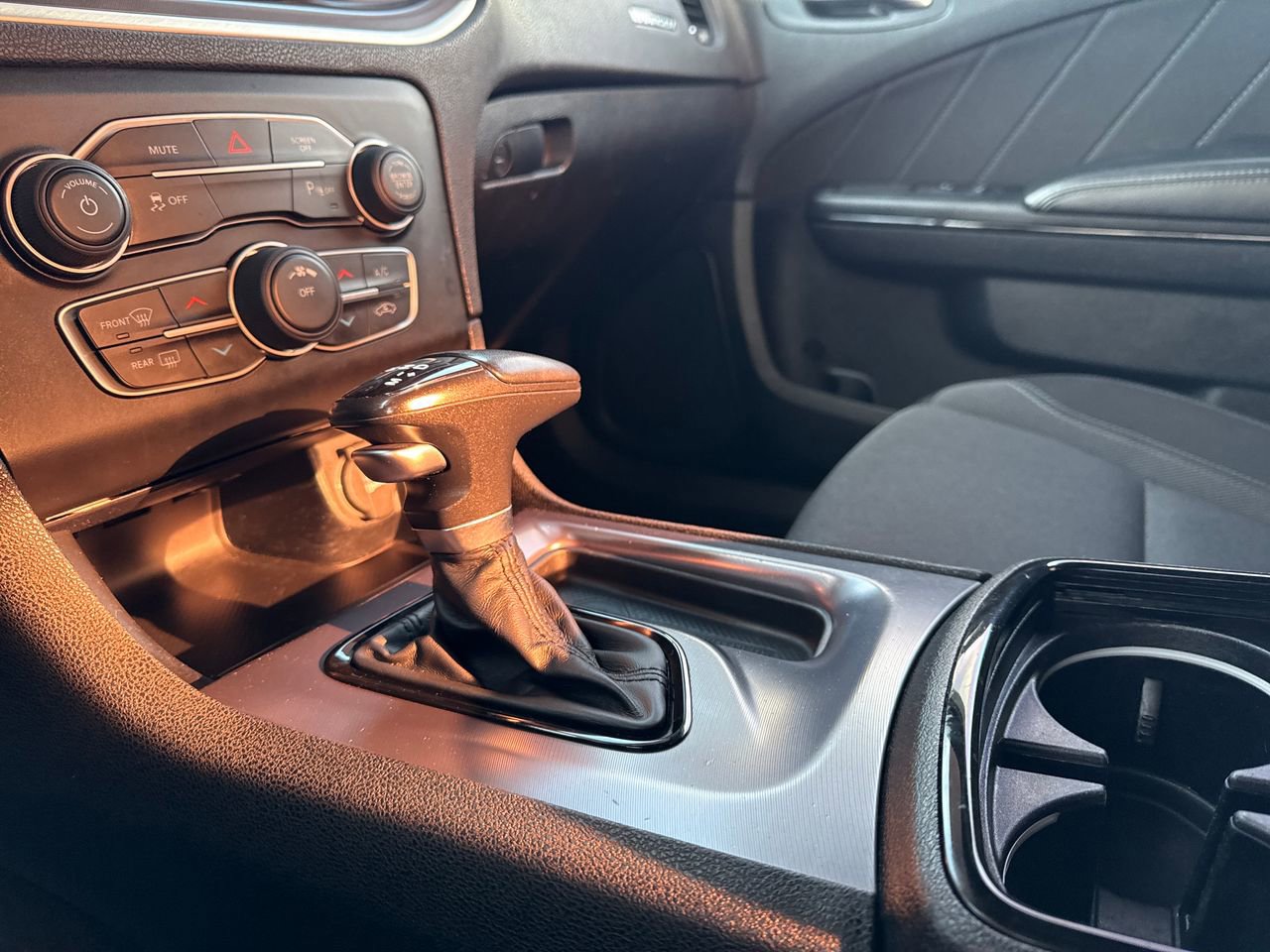 Used 2020 Dodge Charger SXT w/ Blacktop Package image 22